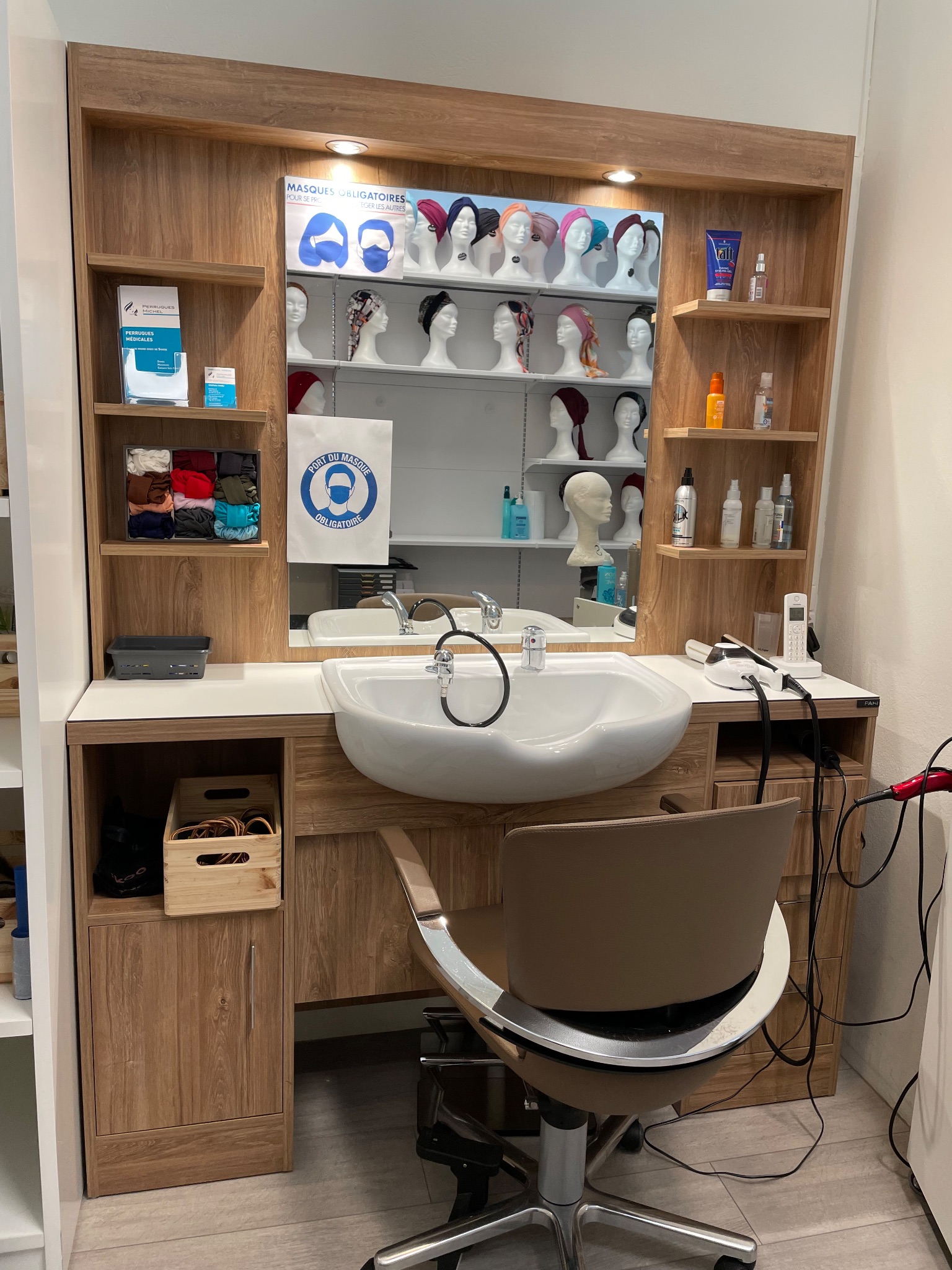 Perruques Michel Stephane Antille Genève