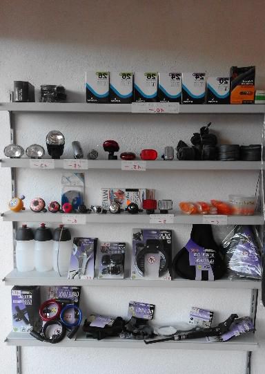 Atelier de vélos chez Michel