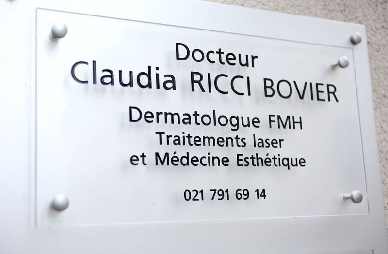 Dr. Claudia Ricci Bovier - Dermatologie Médecine esthétique - Laser - Detatouage