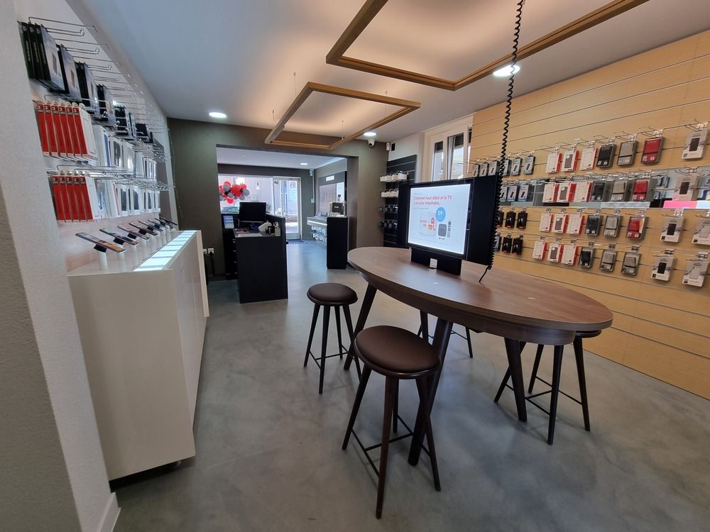 Multitel Renens (Sunrise - Salt)