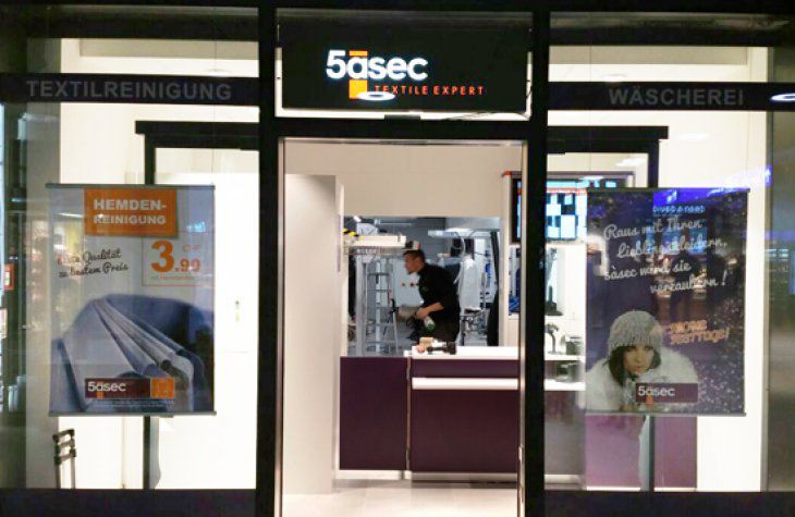 Pressing 5àsec Bahnhof Oerlikon