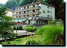 Hôtel-Restaurant Le Parc / Restaurant Les 4 Saisons